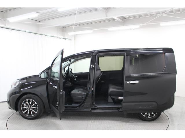 シエンタ ハイブリッドＺ　ディスプレイオーディオプラス　パノラミックビューモニター　天井サーキュレーター　運転席助手席シートヒーター　ＥＴＣ２．０　衝突軽減ブレーキ　レーダークルーズコントロール　車線逸脱防止機能（10枚目）