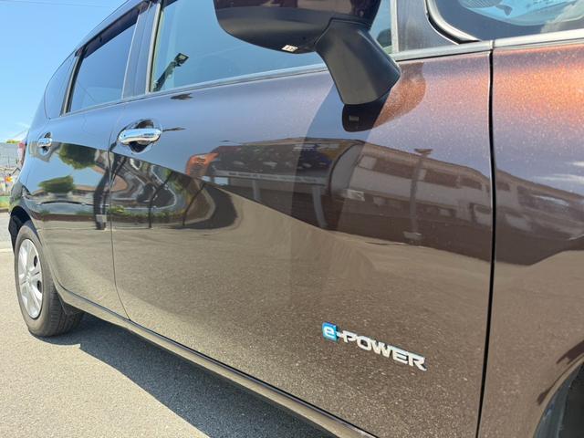 ノート ｅ－パワー　Ｘ　ナビ　ＴＶ視聴　ＣＤ・ＤＶＤ再生　スマートキー　プッシュスタート　オートエアコン　衝突軽減　車線逸脱　横滑り防止　オートライト　電動格納ミラー　パワーウィンドウ　ＥＴＣ（47枚目）