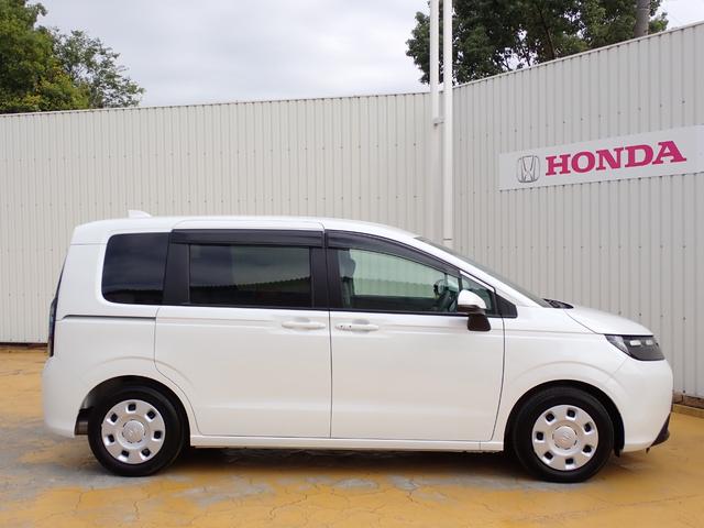 フリード エアー　純正ナビ　フルセグ　Ｒカメラ　ＥＴＣ（18枚目）