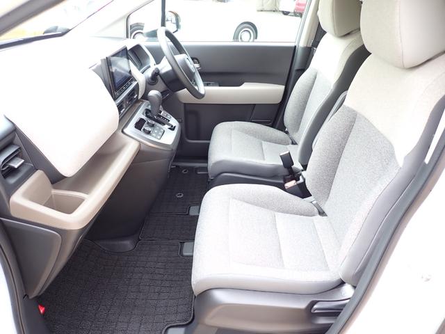 フリード エアー　純正ナビ　フルセグ　Ｒカメラ　ＥＴＣ（24枚目）