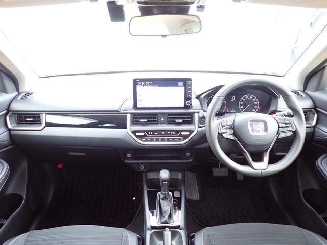 ＷＲ－Ｖ Ｚ＋　ワンオーナー車　純正ナビ　フルセグ　Ｒカメラ　ＥＴＣ　前後ドラレコ　前後誤発進抑制機能　衝突軽減ブレーキ　ＢＴ　障害物センサー　アームレスト　ＥＴＣ２．０　フォグライト　ＵＳＢ　ホンダコネクト（6枚目）