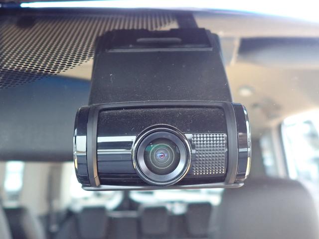 ステップワゴンスパーダ スパーダ・クールスピリットホンダセンシング　１オーナー　禁煙　７人乗り　１０インチ純正ナビ　用品Ｆロアガーニッシュ　前後ドラレコ　用品ＵＳＢチャージャー２口　ＴＶキット　Ｒカメラ　ＥＴＣ　両側電動スライドドア　シートヒーター　トリプルエアコン（8枚目）