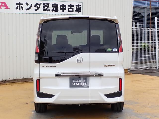 ステップワゴンスパーダ スパーダ・クールスピリットホンダセンシング　１オーナー　禁煙　７人乗り　１０インチ純正ナビ　用品Ｆロアガーニッシュ　前後ドラレコ　用品ＵＳＢチャージャー２口　ＴＶキット　Ｒカメラ　ＥＴＣ　両側電動スライドドア　シートヒーター　トリプルエアコン（20枚目）