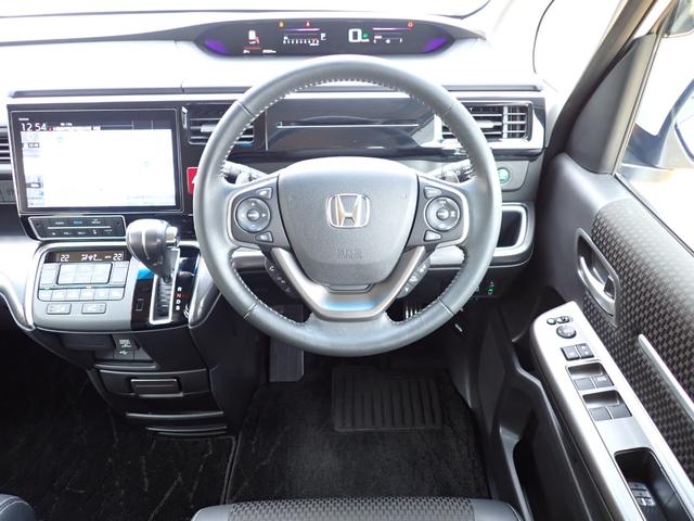ステップワゴンスパーダ スパーダ・クールスピリットホンダセンシング　１オーナー　禁煙　７人乗り　１０インチ純正ナビ　用品Ｆロアガーニッシュ　前後ドラレコ　用品ＵＳＢチャージャー２口　ＴＶキット　Ｒカメラ　ＥＴＣ　両側電動スライドドア　シートヒーター　トリプルエアコン（29枚目）