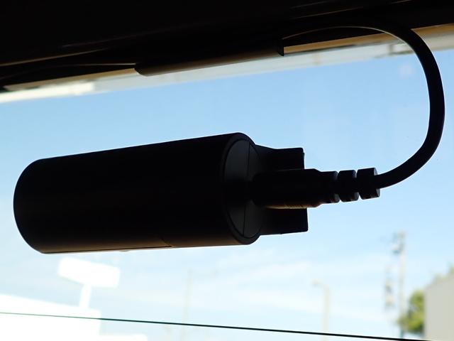 Ｎ－ＢＯＸカスタム コーディネートスタイル　ワンオーナー車　禁煙車　純正メモリーナビ　フルセグ　Ｂｌｕｅｔｏｏｔｈ　ＵＢＳ　バックカメラ　ＥＴＣ　前後ドラレコ　両側パワースライドドア　シートヒーター　オートリトラミラー　衝突軽減ブレーキ（9枚目）