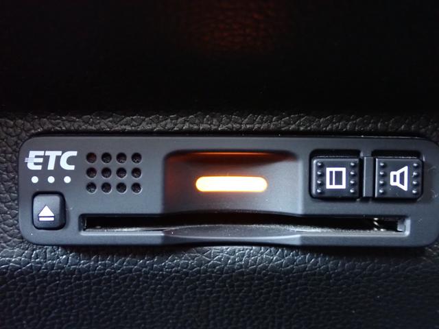 フリード G・ホンダセンシング 6人乗り 1オーナー 9インチ純正ナビ 11.6インチリヤ席モニター 前後駐車録画ドラレコ TVキット Rカメラ ETC シートヒーター オートリトラミラー USB BT DVD CD録音(10枚目)