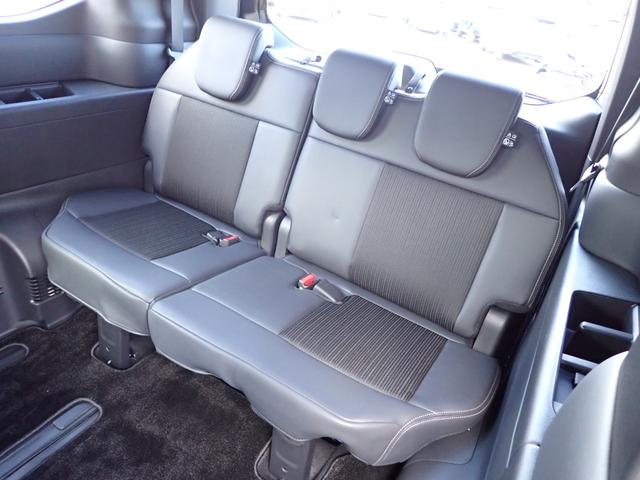 ステップワゴン ｅ：ＨＥＶスパーダ　純正ナビ　フルセグ　Ｒカメラ　ＥＴＣ　両側電動スライドドア　ドライブレコーダー前　電子パーキング　オットマン　シートバックテーブル　障害物センサー　サンシェード　ＴＶジャック　ホンダコネクト（22枚目）