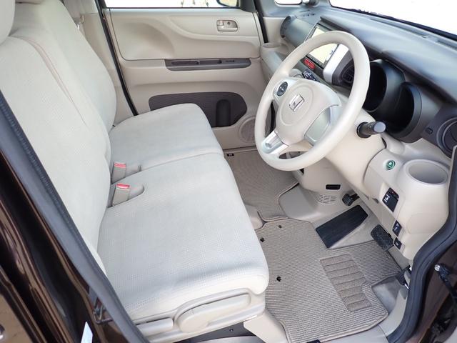 Ｎ－ＢＯＸ Ｇ・Ｌパッケージ　純正メモリーナビ　ＤＶＤ再生　Ｒカメラ　ＥＴＣ　左パワースライド　ドアハンドルＰＴ　ドアバイザー　ＵＳＢ接続ジャック　アームレスト　リア席サンシェード　ホンダあんしんパッケージ（19枚目）