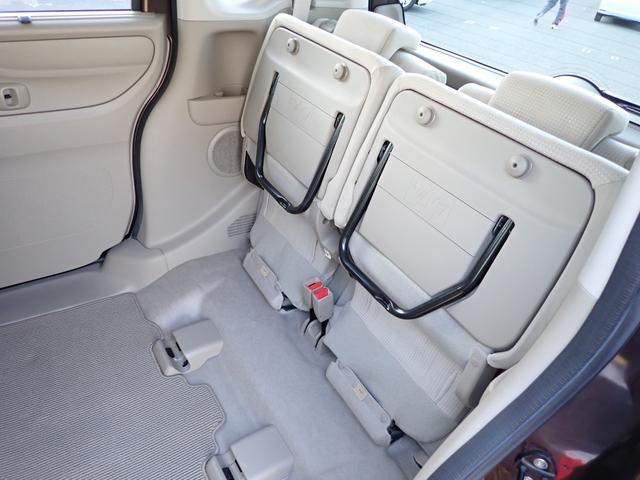 Ｎ－ＢＯＸ Ｇ・Ｌパッケージ　純正メモリーナビ　ＤＶＤ再生　Ｒカメラ　ＥＴＣ　左パワースライド　ドアハンドルＰＴ　ドアバイザー　ＵＳＢ接続ジャック　アームレスト　リア席サンシェード　ホンダあんしんパッケージ（22枚目）