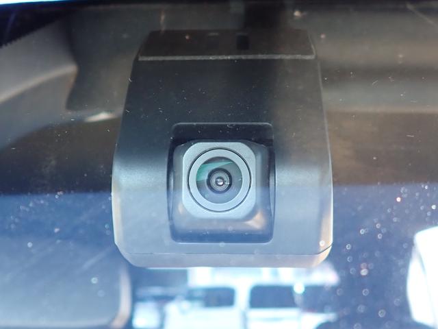 ステップワゴン ｅ：ＨＥＶスパーダ　純正ナビ　フルセグ　Ｒカメラ　ＥＴＣ　ワンオーナー　禁煙車　シートヒーター　障害物センサー　電格ミラー　ＬＥＤライト　フォグライト　衝突軽減ブレーキ　ＤＶＤ再生　ＣＤ録音　ＵＳＢ　電子パーキング（9枚目）