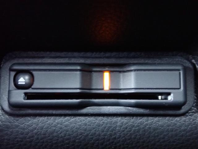 ステップワゴン ｅ：ＨＥＶスパーダ　純正ナビ　フルセグ　Ｒカメラ　ＥＴＣ　ワンオーナー　禁煙車　シートヒーター　障害物センサー　電格ミラー　ＬＥＤライト　フォグライト　衝突軽減ブレーキ　ＤＶＤ再生　ＣＤ録音　ＵＳＢ　電子パーキング（10枚目）