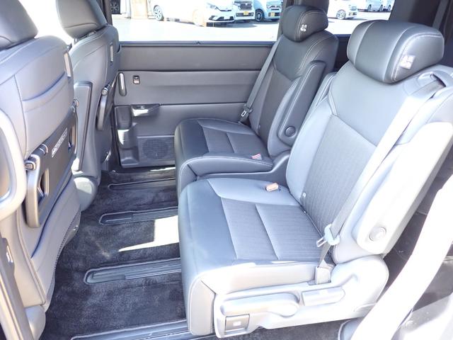 ステップワゴン ｅ：ＨＥＶスパーダ　純正ナビ　フルセグ　Ｒカメラ　ＥＴＣ　ワンオーナー　禁煙車　シートヒーター　障害物センサー　電格ミラー　ＬＥＤライト　フォグライト　衝突軽減ブレーキ　ＤＶＤ再生　ＣＤ録音　ＵＳＢ　電子パーキング（25枚目）