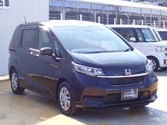 フリード Ｇ　当社元レンタカー　禁煙　６人乗　９インチ純正ナビ　両側電動スライド　前ドラレコ　ＥＴＣ　Ｒカメラ　　誤発進抑制機能　衝突軽減ブレーキ　シートヒーター　オートリトラミラー　ＵＳＢ　ＢＴ　ＤＶＤ　ＣＤ録音（16枚目）