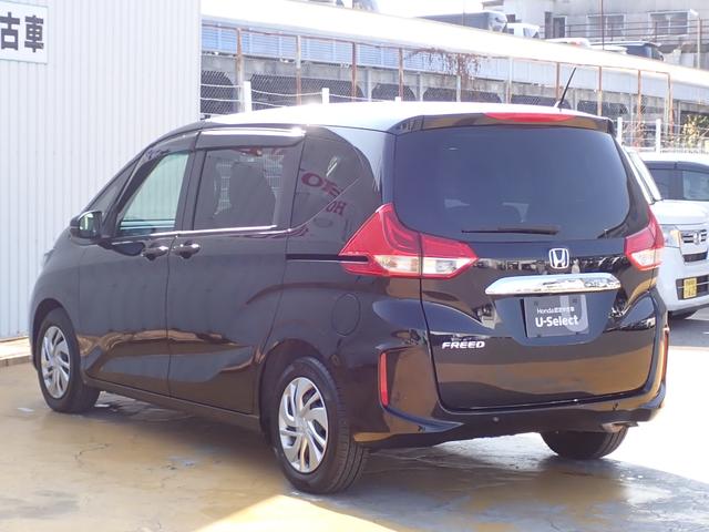 フリード Ｇ　当社元レンタカー　禁煙　６人乗　９インチ純正ナビ　両側電動スライド　前ドラレコ　ＥＴＣ　Ｒカメラ　　誤発進抑制機能　衝突軽減ブレーキ　シートヒーター　オートリトラミラー　ＵＳＢ　ＢＴ　ＤＶＤ　ＣＤ録音（20枚目）