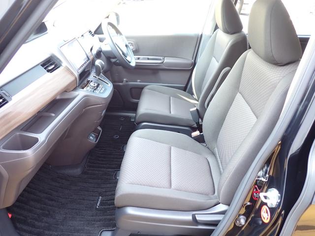 フリード Ｇ　当社元レンタカー　禁煙　６人乗　９インチ純正ナビ　両側電動スライド　前ドラレコ　ＥＴＣ　Ｒカメラ　　誤発進抑制機能　衝突軽減ブレーキ　シートヒーター　オートリトラミラー　ＵＳＢ　ＢＴ　ＤＶＤ　ＣＤ録音（23枚目）