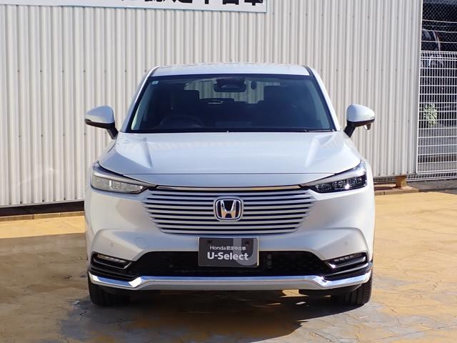 ヴェゼル ｅ：ＨＥＶＺ　１オーナー　禁煙　メーカー純正コネクナビ　純正用品　フロント／サイド／リヤロアスカート　室内イルミネーション　フットライト　ステップガーニッシュ　前後ドラレコ　ＥＴＣ２　ＴＶキット　パワーテールゲート（15枚目）