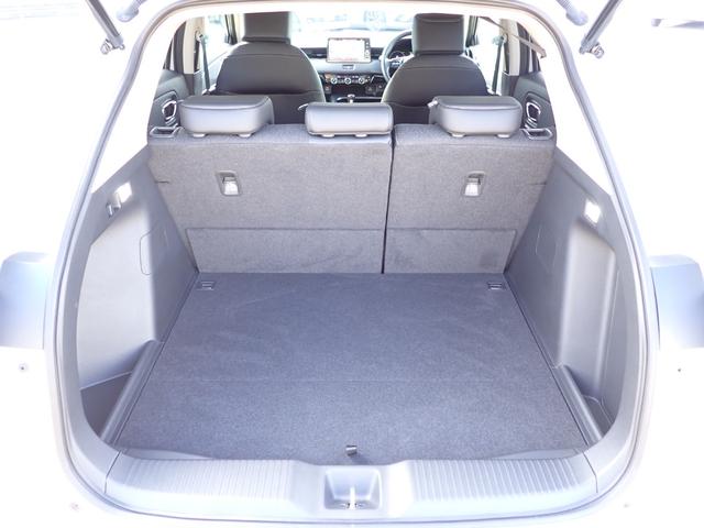 ヴェゼル ｅ：ＨＥＶＺ　１オーナー　禁煙　メーカー純正コネクナビ　純正用品　フロント／サイド／リヤロアスカート　室内イルミネーション　フットライト　ステップガーニッシュ　前後ドラレコ　ＥＴＣ２　ＴＶキット　パワーテールゲート（26枚目）