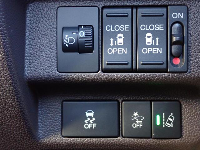 フリード Ｇ・ホンダセンシング　６人乗り　禁煙　７インチ純正ナビ　用品フロントグリル　前後ドラレコ　ＴＶキット　両側電動スライドドア　Ｒカメラ　ＥＴＣ　フルセグ　ＤＶＤ　ＢＴ　衝突軽減ブレーキ　誤発進抑制　ハロゲンヘッドライト（34枚目）