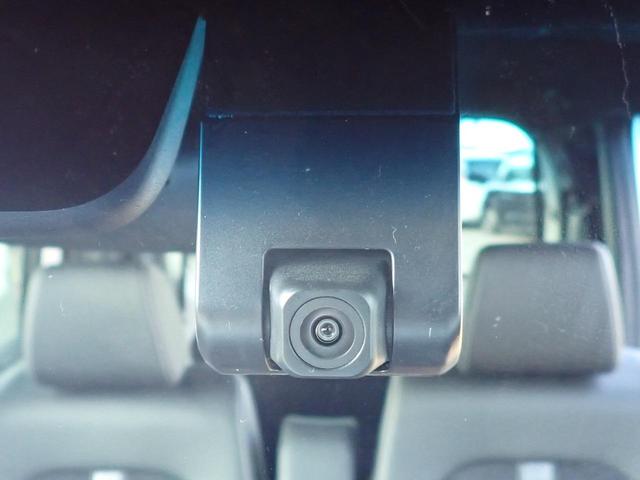 Ｎ－ＢＯＸカスタム Ｌターボ　１オーナー　禁煙　９インチ純正プレミアムナビ　両側電動スライドドア　電子パーキング　純正前後ドラレコ３カメラ　ＴＶキット　ＥＴＣ２．０　Ｒカメラ　シートヒータ　ＢＴ　ＵＳＢ　フルセグ　サイドエアバッグ（10枚目）