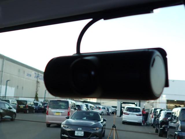 Ｎ－ＢＯＸカスタム Ｌターボ　１オーナー　禁煙　９インチ純正プレミアムナビ　両側電動スライドドア　電子パーキング　純正前後ドラレコ３カメラ　ＴＶキット　ＥＴＣ２．０　Ｒカメラ　シートヒータ　ＢＴ　ＵＳＢ　フルセグ　サイドエアバッグ（11枚目）