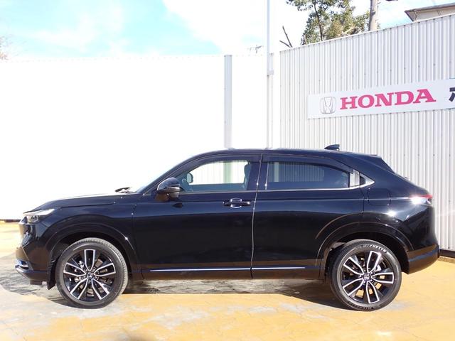 ヴェゼル ｅ：ＨＥＶＺ　１オーナー　禁煙　メーカー純正９インチナビ　フォグライト・サイドステップガーニッシュ　テールゲートスポイラー　ドアハンドルカバー　前後ドラレコ　ＴＶキット　エキパイフィニッシャー　ブラインドスポット（23枚目）