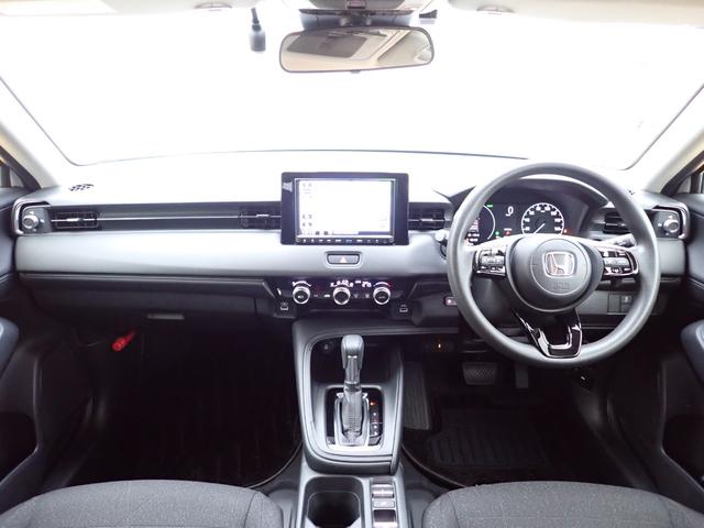 ヴェゼル ｅ：ＨＥＶＸ　ワンオーナー車　禁煙車　純正８インチメモリーナビ　ＥＴＣ　駐車録画付き前後ドラレコ　ラゲッジトレー　シートバックトレー　ＴＶキット　ＵＳＢ　バックカメラ　フルセグ　ＣＤ　ＤＶＤ再生　ＢＴ（8枚目）