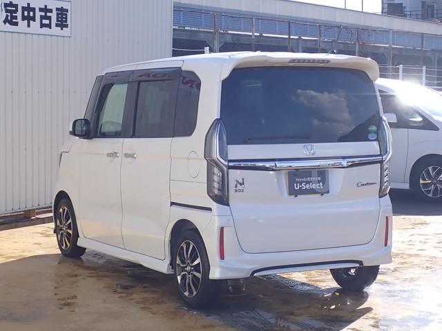 Ｎ－ＢＯＸカスタム Ｇ・Ｌホンダセンシング　元代車　禁煙車　片側パワースライドドア　純正７インチナビ　ＥＴＣ　バックカメラ　シートヒーター　フルセグ　ＣＤ録音　ＤＶＤ再生　ＢＴ　ＵＳＢ　オートリトラミラー　サイド・サイドカーテンエアバッグ（12枚目）