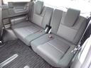 ◆3列目シートも足元ゆったりで、しっかり座れるスペースが確保されています。大人数で移動が出来ますので、お盆やお正月にご家族が集まった時でも、何台も車を出す必要も無く楽しくお出かけ出来ます。