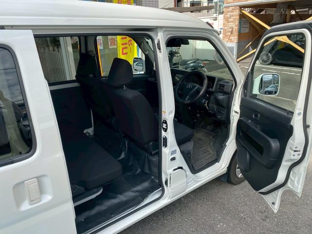 TOYOTA PIXIS VAN CRUISE TURBO SA III