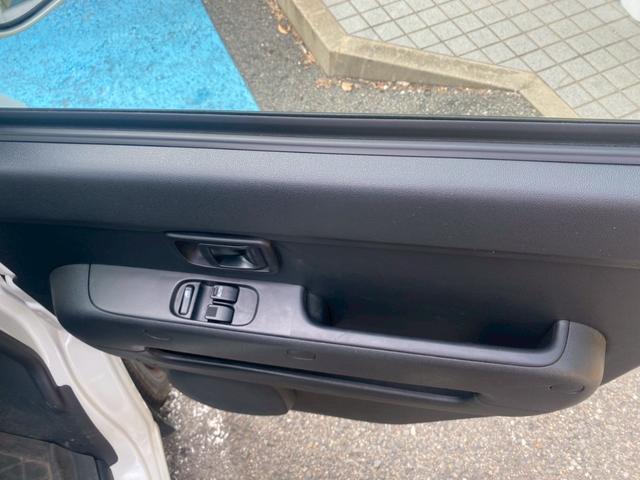 TOYOTA PIXIS VAN CRUISE TURBO SA III