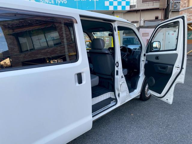 タウンエースバン ＧＬ　純正ＣＤオーディオ　キーレスエントリー　パワーウインドウ　ＬＥＤヘッドライト　フォグランプ　ＥＴＣ　エアコン（6枚目）