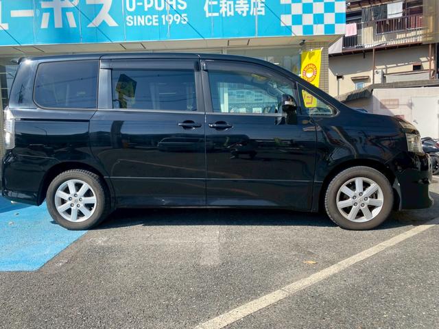 ヴォクシー ZS パワーステアリング 電動格納ミラー スマートキー プッシュスタート 3列シート CD DVD バックカメラ ETC 左側電動スライドドア TV 左右独立オートエアコン(9枚目)