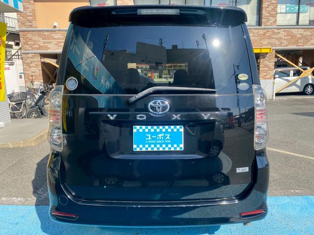 ヴォクシー ZS パワーステアリング 電動格納ミラー スマートキー プッシュスタート 3列シート CD DVD バックカメラ ETC 左側電動スライドドア TV 左右独立オートエアコン(13枚目)