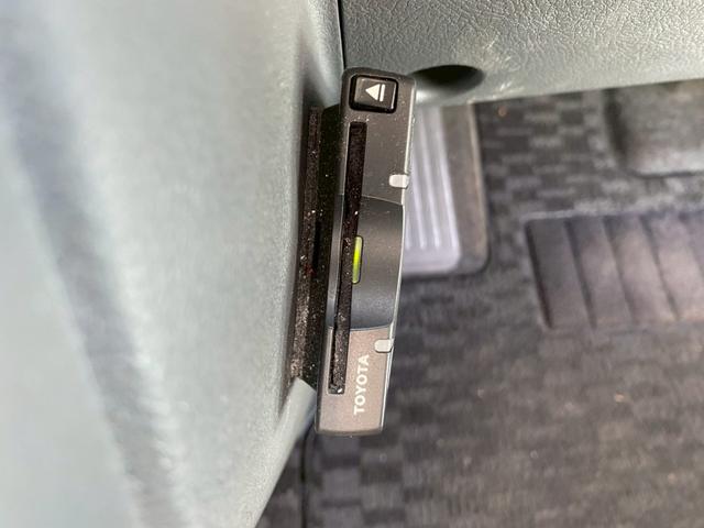 ヴォクシー ZS パワーステアリング 電動格納ミラー スマートキー プッシュスタート 3列シート CD DVD バックカメラ ETC 左側電動スライドドア TV 左右独立オートエアコン(24枚目)