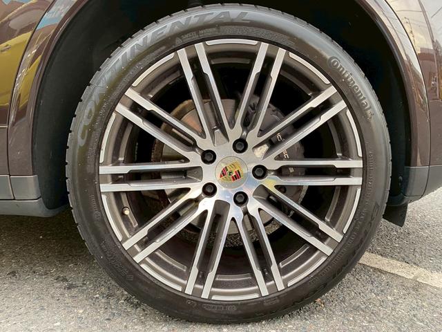 ☆弊社の工場は近畿運輸局認証の自社整備工場です。安心してお乗り頂けるよう法定点検・整備を行います☆