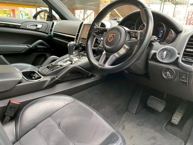 ☆掲載写真以外にも、希望の箇所・キズの詳細お写真もお送り可能です☆