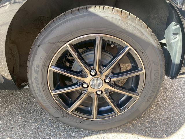 キューブ １５Ｘ　プッシュスタート　スマートキー　アイドリングストップ　純正ナビ　Ｂｌｕｅｔｏｏｔｈ接続　バックカメラ　社外１５インチアルミホイール（6枚目）