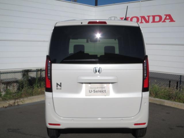 Ｎ－ＢＯＸ ベースグレード　９インチフルセグメモリーナビ・ＨｏｎｄａＣＯＮＮＥＣＴ・急アクセル制御システム・運転席＆助手席シートヒーター・ＥＴＣ・サイドエアバックシステム＋サイドカーテンエアバック・（12枚目）
