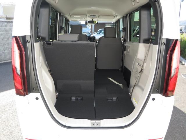 Ｎ－ＢＯＸ ベースグレード　９インチフルセグメモリーナビ・ＨｏｎｄａＣＯＮＮＥＣＴ・急アクセル制御システム・運転席＆助手席シートヒーター・ＥＴＣ・サイドエアバックシステム＋サイドカーテンエアバック・（43枚目）