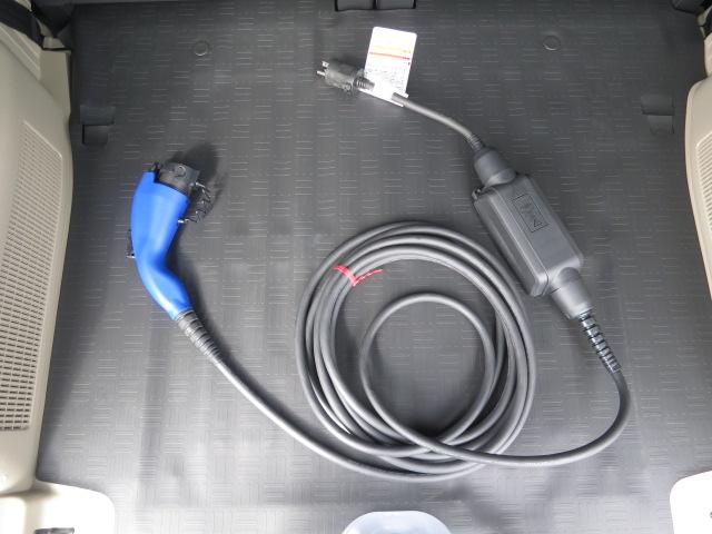 N-VAN e: e:ファン ホンダセンシング・フルセグメモリーナビ・ETC2,0・急速充電ポート(外部給電機能付〈高出力対応〉)・普通充電ポート(外部給電機能付)・フルLEDヘッドライト(5枚目)