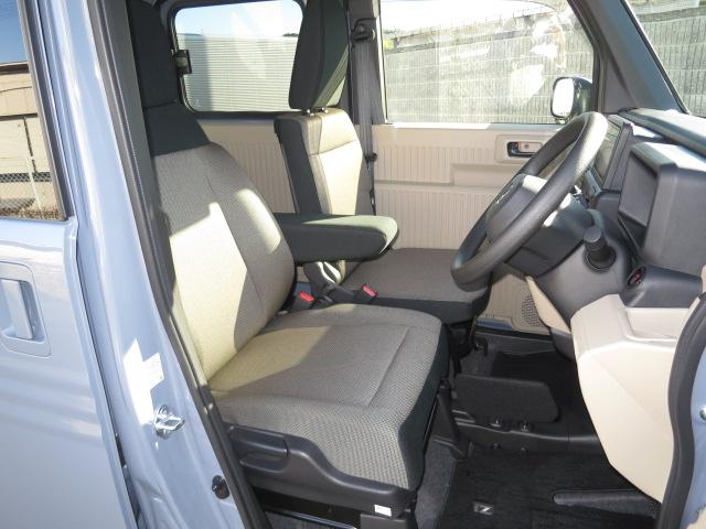 N-VAN e: e:ファン ホンダセンシング・フルセグメモリーナビ・ETC2,0・急速充電ポート(外部給電機能付〈高出力対応〉)・普通充電ポート(外部給電機能付)・フルLEDヘッドライト(30枚目)