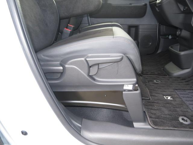 N-BOXカスタム ターボ 弊社元レンタカー/純正ドライブレコーダー前後/純正ナビゲーション/ETC/禁煙車/ホンダセンシング/スマートキー/フロアマット/ドアバイザー/Bluetooth/フルセグ/(32枚目)