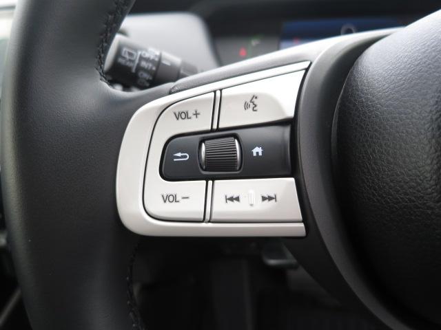 フィット ｅ：ＨＥＶホーム　元弊社元レンタカー／純正ナビゲーション／純正ドライブレコーダー前後／ホンダセンシング／スマートキー／ＥＴＣ／禁煙車／フロアマット／ドアバイザー／急アクセル制御機能／（27枚目）