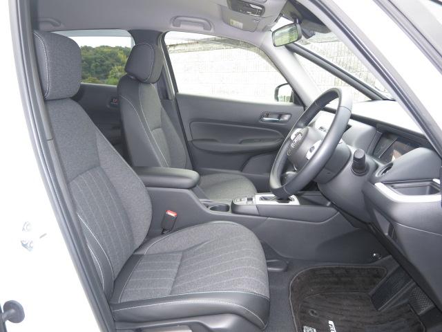 フィット ｅ：ＨＥＶホーム　元弊社元レンタカー／純正ナビゲーション／純正ドライブレコーダー前後／ホンダセンシング／スマートキー／ＥＴＣ／禁煙車／フロアマット／ドアバイザー／急アクセル制御機能／（32枚目）