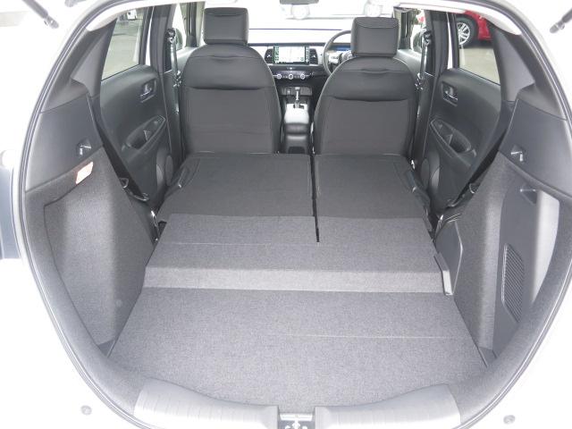 フィット ｅ：ＨＥＶホーム　元弊社元レンタカー／純正ナビゲーション／純正ドライブレコーダー前後／ホンダセンシング／スマートキー／ＥＴＣ／禁煙車／フロアマット／ドアバイザー／急アクセル制御機能／（39枚目）