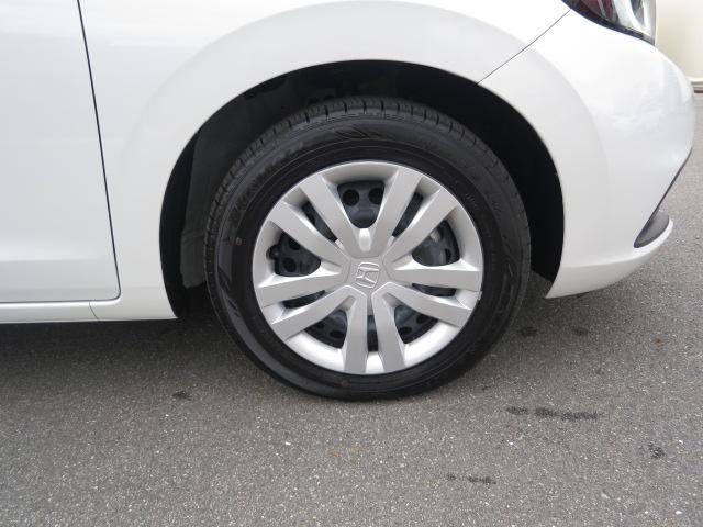 フィット ｅ：ＨＥＶホーム　元弊社元レンタカー／純正ナビゲーション／純正ドライブレコーダー前後／ホンダセンシング／スマートキー／ＥＴＣ／禁煙車／フロアマット／ドアバイザー／急アクセル制御機能／（40枚目）