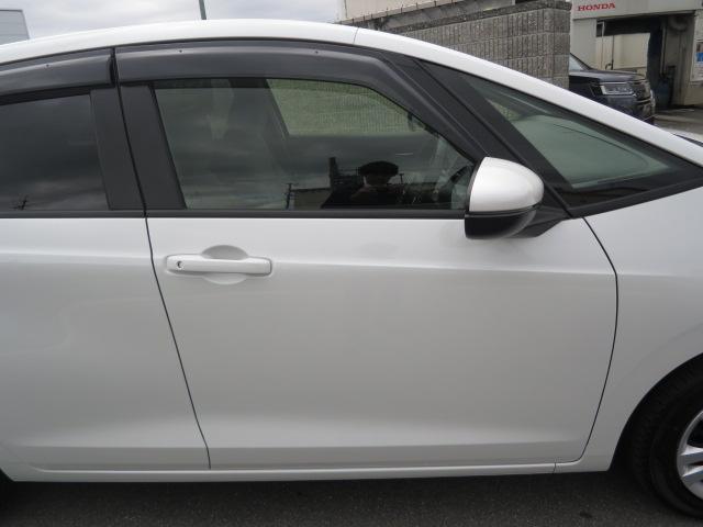 フィット ｅ：ＨＥＶホーム　元弊社元レンタカー／純正ナビゲーション／純正ドライブレコーダー前後／ホンダセンシング／スマートキー／ＥＴＣ／禁煙車／フロアマット／ドアバイザー／急アクセル制御機能／（49枚目）