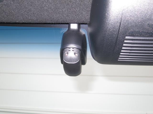 N-BOXカスタム Lターボ ホンダセンシング・フルセグメモリーナビ・前後ドラレコ・ETC・サイドエアバックシステム+サイドカーテンエアバック・両側パワースライドドア・運転席&助手席シートヒーター(3枚目)