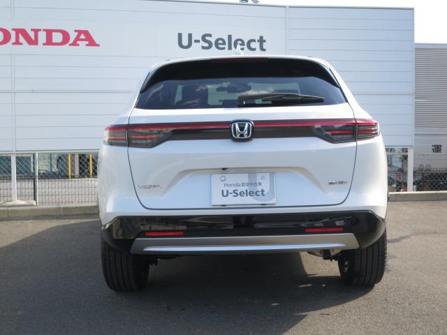 ヴェゼル ｅ：ＨＥＶＺ　ホンダセンシング、ＥＴＣ２，０、前後ドラレコ、シートヒーター、ステアリングヒーター、パワーテールゲート、後席用ＵＳＢチャージャー（Ｔｙｐｅ－Ｃ／２個付）（13枚目）