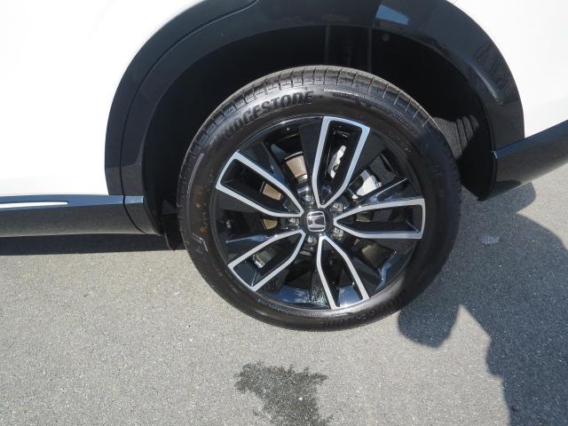 ヴェゼル ｅ：ＨＥＶＺ　ホンダセンシング、ＥＴＣ２，０、前後ドラレコ、シートヒーター、ステアリングヒーター、パワーテールゲート、後席用ＵＳＢチャージャー（Ｔｙｐｅ－Ｃ／２個付）（50枚目）